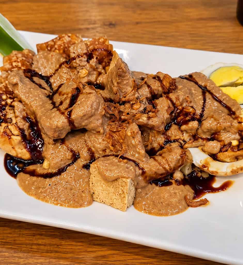 Batagor with peanut sauce, tofu, fish cake and boiled egg at Sumatera Restaurant